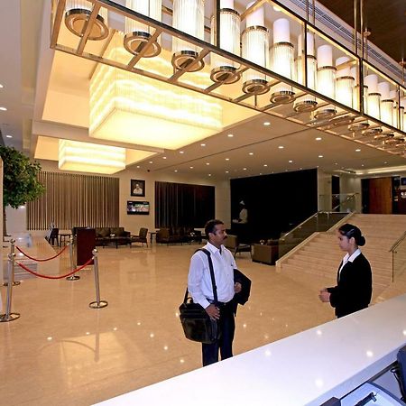 Goutham Grand Hotel Tenali Exteriör bild