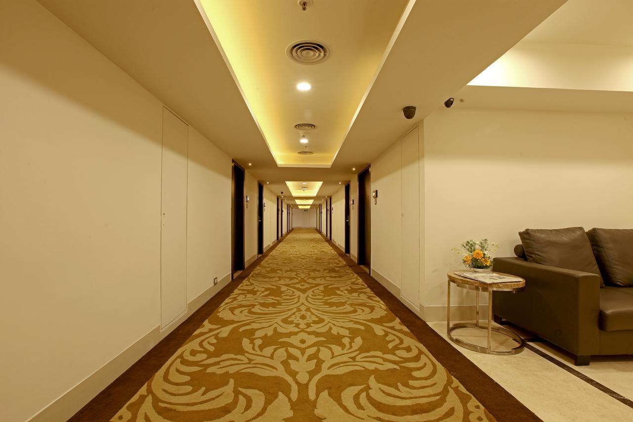 Goutham Grand Hotel Tenali Exteriör bild
